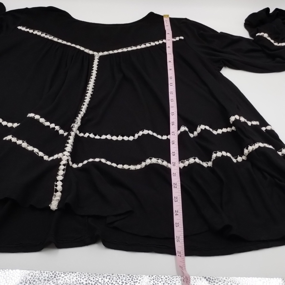 LAPIS black & ivory flowy crochet lace blouse wide sleeve size large - Picture 10 of 12